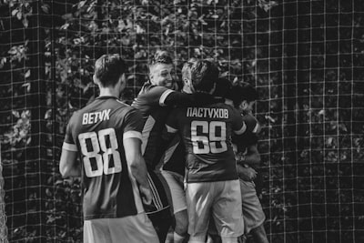 مشاهدهمباراهليفربولوتوتنهامبثمباشر